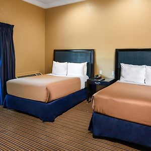 Queen Room Two Queen Beds Non-Smoking